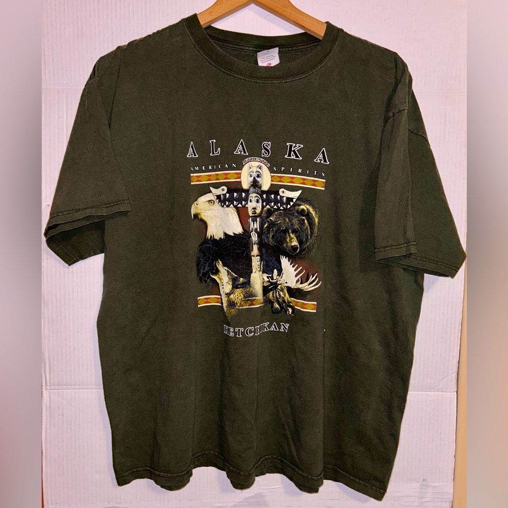 Vintage 90s Ketchikan, Alask Native Totem Pole T-Shirt. Double Stitched. Size 2X